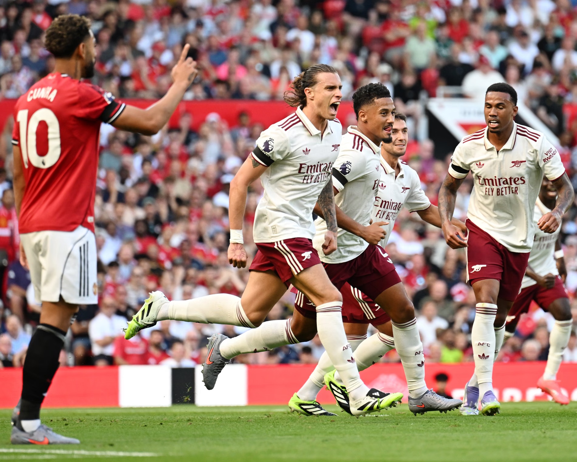 Arsenal's Set-Piece Mastery Prevails at Old Trafford: Manchester United's Promise Falls Short in Season Opener