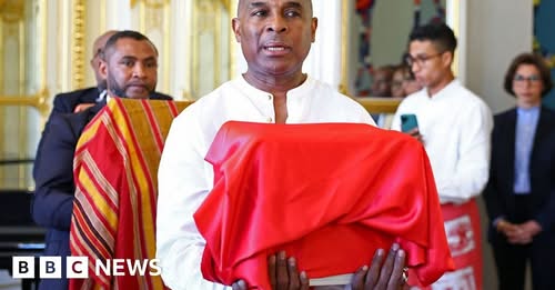 France Hands Back Skulls of Malagasy King and His Court